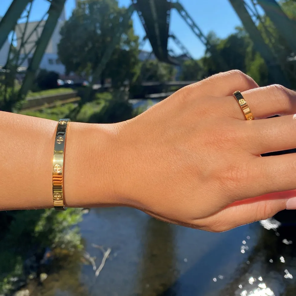 Crossed Arianna Ring | 18K vergoldet