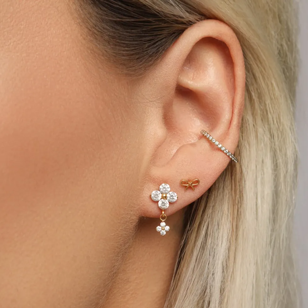 Elegant Tie Piercing | Titan